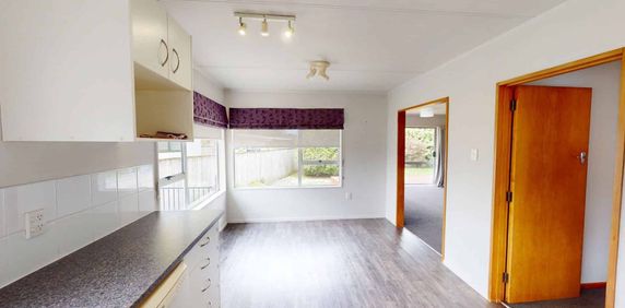 Feilding - 3 Bedrooms - Photo 2