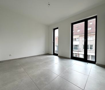 Modern 1-slaapkamerappartement met staanplaats te huur in Maasmechelen - Photo 6