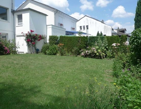 Modernisierte 4,5-Zi-Maisonettewohnung mit eigenem Garten in Bad Godesberg-Schweinheim - Foto 1