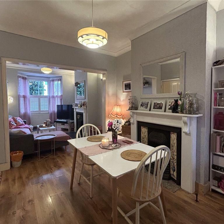 2 bedroom terraced house to rent - Photo 1