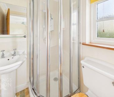 3 bedroom semi-detached house to rent - Photo 2