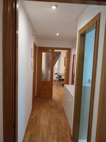 Apartamento de alquiler en Carrer de Les Ànimes, 3, Sant Francesc - Photo 3