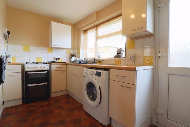 3 bedroom terraced house to rent - Photo 1