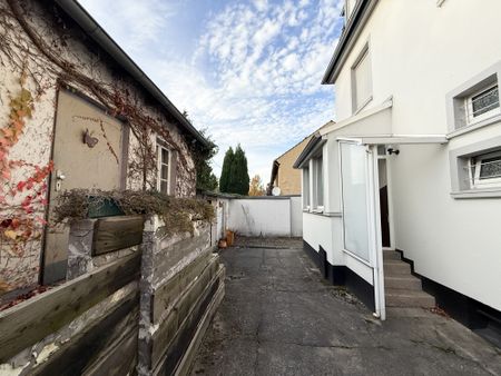 Einzigartige Altbauwohnung mit Atelier und großem Garten | ab sofort in Gladbeck-Ellinghorst - Photo 5