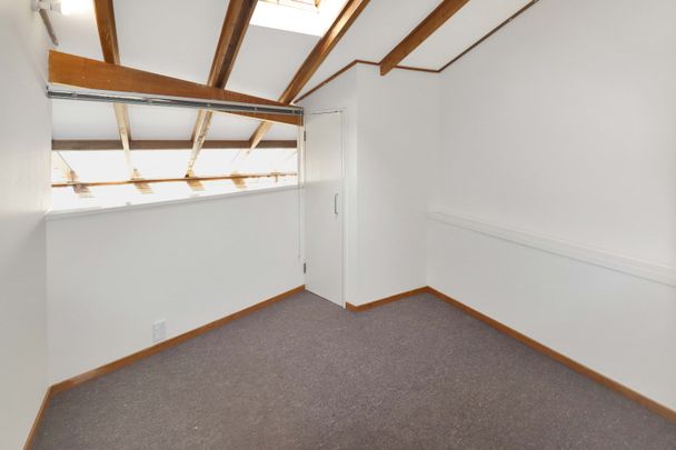 3-Bedroom Apartment in the Heart of Te Aro - Photo 1