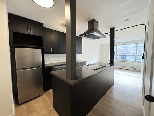 For Lease - 420 Eglinton Avenue Unit# 408, Toronto, Ontario - Photo 1