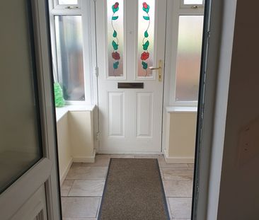 Room in a Shared House, Reginald Terrace, LS7 - Photo 2