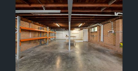 Modern Family Living with Room to Move - Photo 5