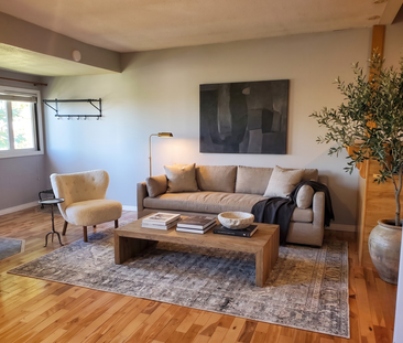 1 Bed House | Inglewood | Garage - Photo 3
