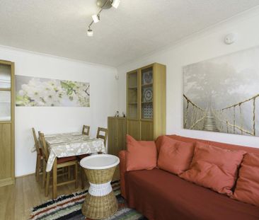 1 bedroom semi-detached house to rent - Photo 6