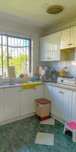 GRANNY GLAT 2 BEDROOM READY FOR CHRISTMAS - Photo 4