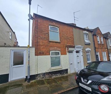 2 bedroom end of terrace house to rent - Photo 6