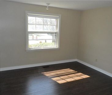 For Lease - 2211 New Street Unit# 1, Burlington, Ontario - Photo 2