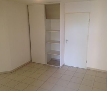 location Appartement T2 DE 41.23m² À VENISSIEUX - Photo 1