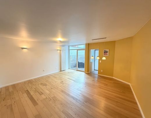 Appartement te huur - Photo 1