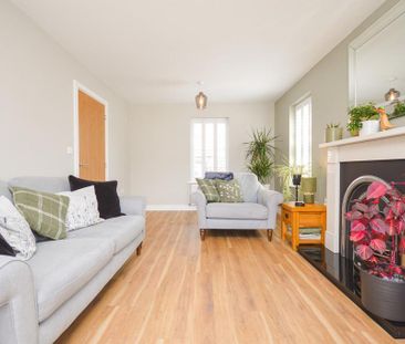 3 bedroom detached house to rent - Photo 4