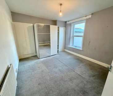 3 bedroom terraced house to rent - Photo 6