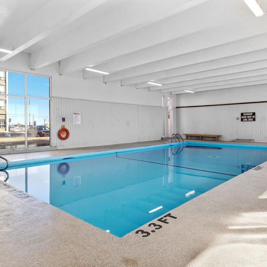 1140/1150 Fisher Avenue, Civic Hospital - Central Park, Ottawa, ON - Photo 1