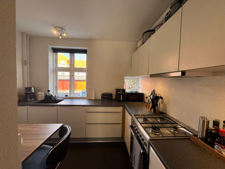 Lys 2-værelses lejlighed i Øgadekvarteret nær centrum - Foto 4