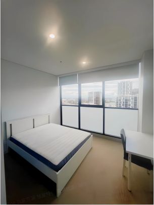 9 Studio Dr, Sydney - Photo 1