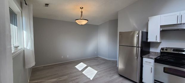 4534 Stanley Road Southwest, Calgary - Photo 1