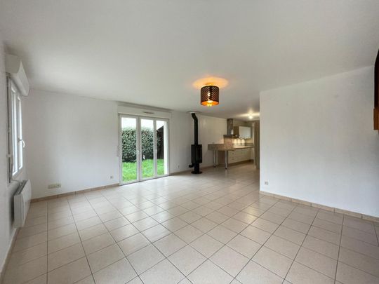 Location Maison 4 pièces 80m² BOUCHEMAINE 49080 - Photo 1