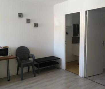 Location Appartement 2 pièces 27m² OUTREAU 62230 - Photo 4