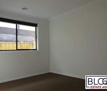 52 Lucknow Drive, Beveridge, Vic 3753 - Photo 6