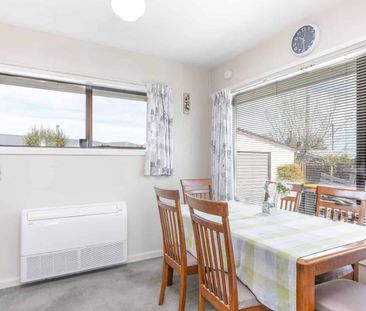 Family Home - Photo 5