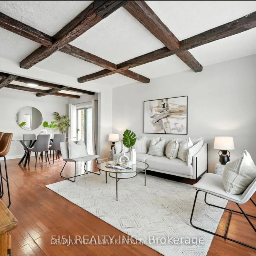 2975 WESTON ROAD - Photo 1