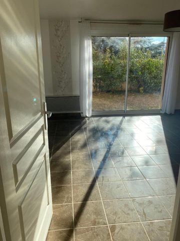 Location Appartement 2 pièces 48m² VALENCE 26000 - Photo 2