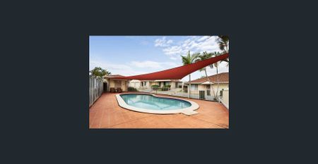 Stylishly Refreshed Townhouse with Unbeatable Convenience - Photo 5