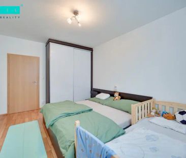 Pronájem kompletně zařízené novostavby bytu o dispozici 2+kk, ul. A... - Photo 3