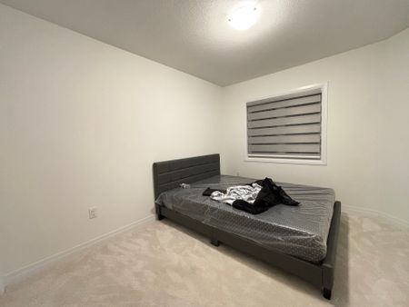 For Lease - 112 BRIGHTON Lane, Thorold, Ontario - Photo 2