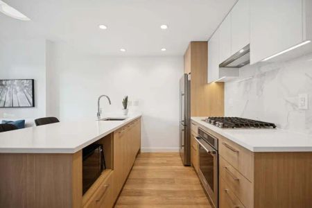 Bellevue — B-101 - Photo 4