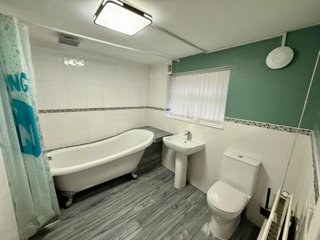 2 bedroom terraced house to rent - Photo 2