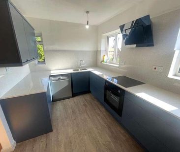 Legard Drive, Hull, HU10 - Photo 4