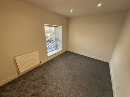 High Street, Worksop, Whitwell - Photo 3