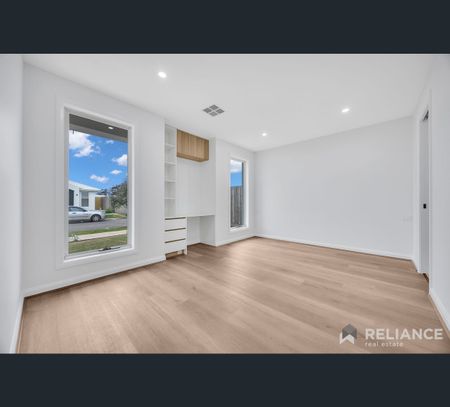 11 Kloni Street, Sunbury, Vic 3429 - Photo 2