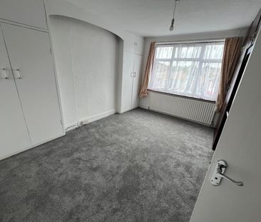 2 Bed Flat, Woodhouse Road, N12 - Photo 4