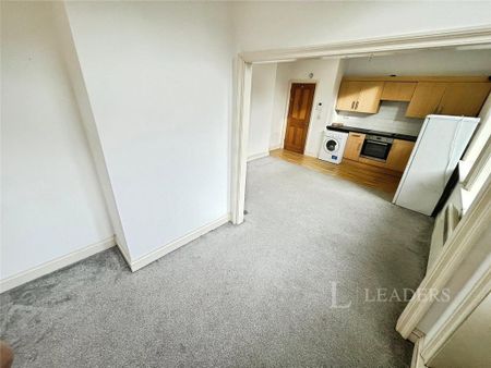 Studio to rent - Photo 3