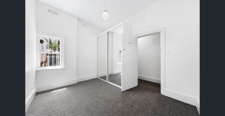 BRIGHT AND AIRY RENOVATED SEMI IN FABULOUS LOCATION - Photo 2