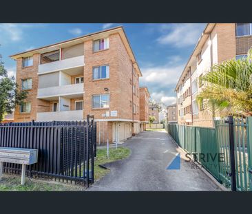 11/8 Drummond Street, Warwick Farm, NSW 2170 - Photo 2