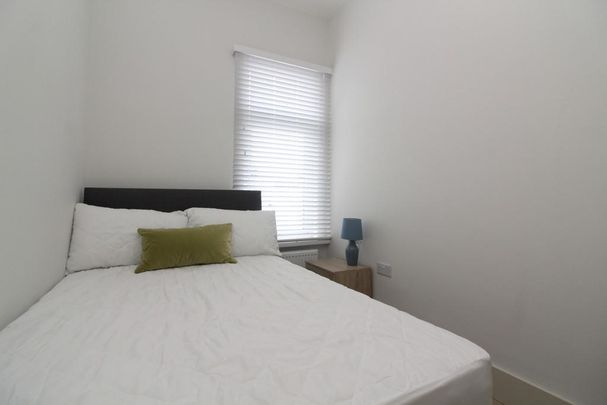 1 bedroom in a house share to rent - Photo 1