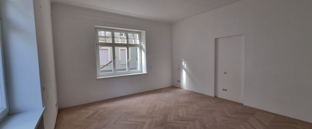 RESERVIERT: Wohnen mit Charme: sanierte Altbau-Wohnung im Herzen von Rosenheim! - Foto 1