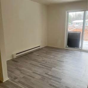 Logement 5 1/2 - Photo 2