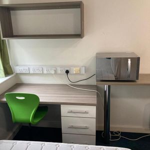 Studio to rent - Photo 2