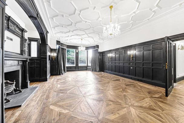 4 bedroom flat to rent - Photo 1