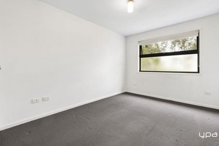 Affordable Living in Vibrant Yarraville - Photo 3