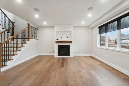 For Lease - 210 South Pelham Road, Welland, Ontario - Photo 2